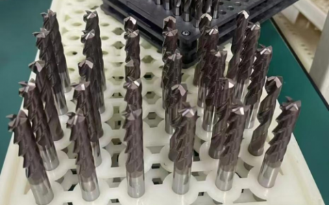 ��ݸ������ģ����𵶾ߵ��ɣ��������ȸ�����